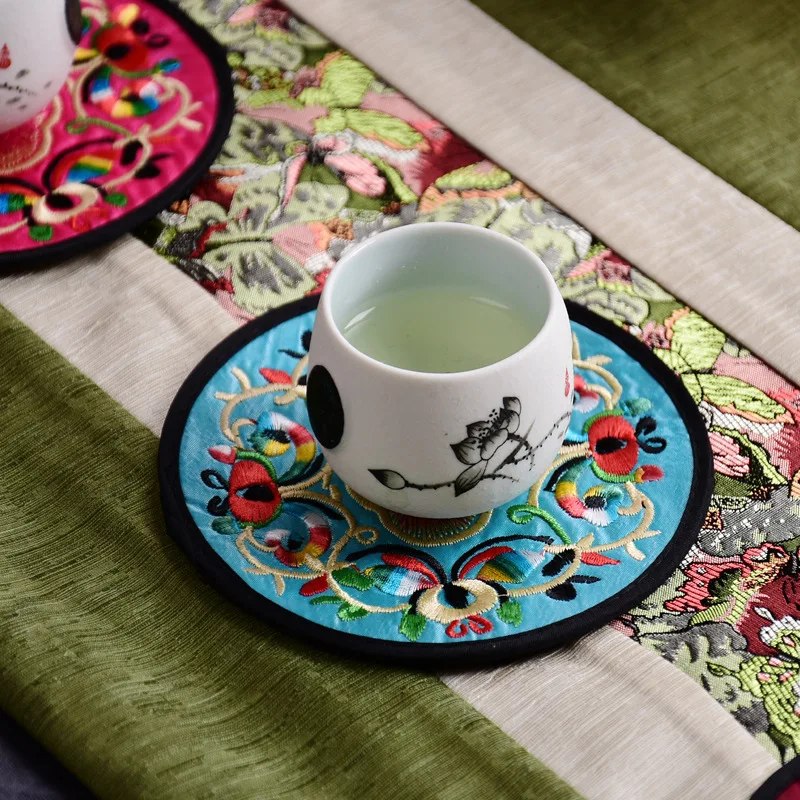 Chinese style creative home round embroidered cloth cup mat | Дом и сад