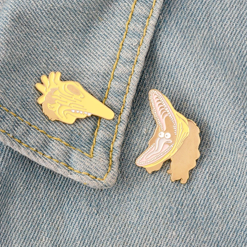 Ура! Желтая эмалированная коллекция булавок не паникуйте пчелу приключения