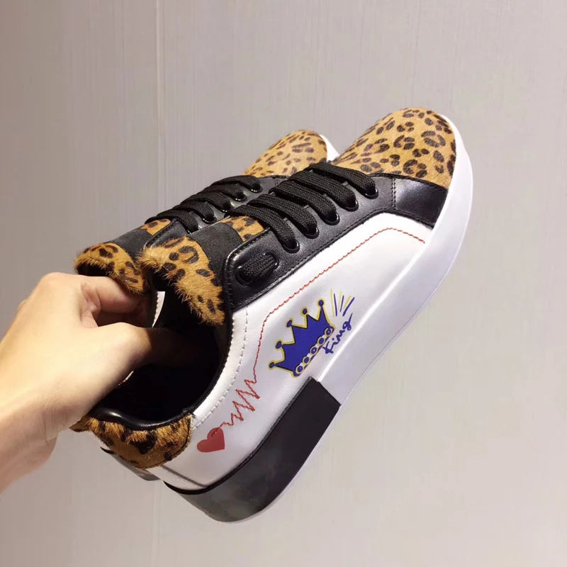 Новинка модная женская повседневная обувь с леопардовым принтом в виде конского