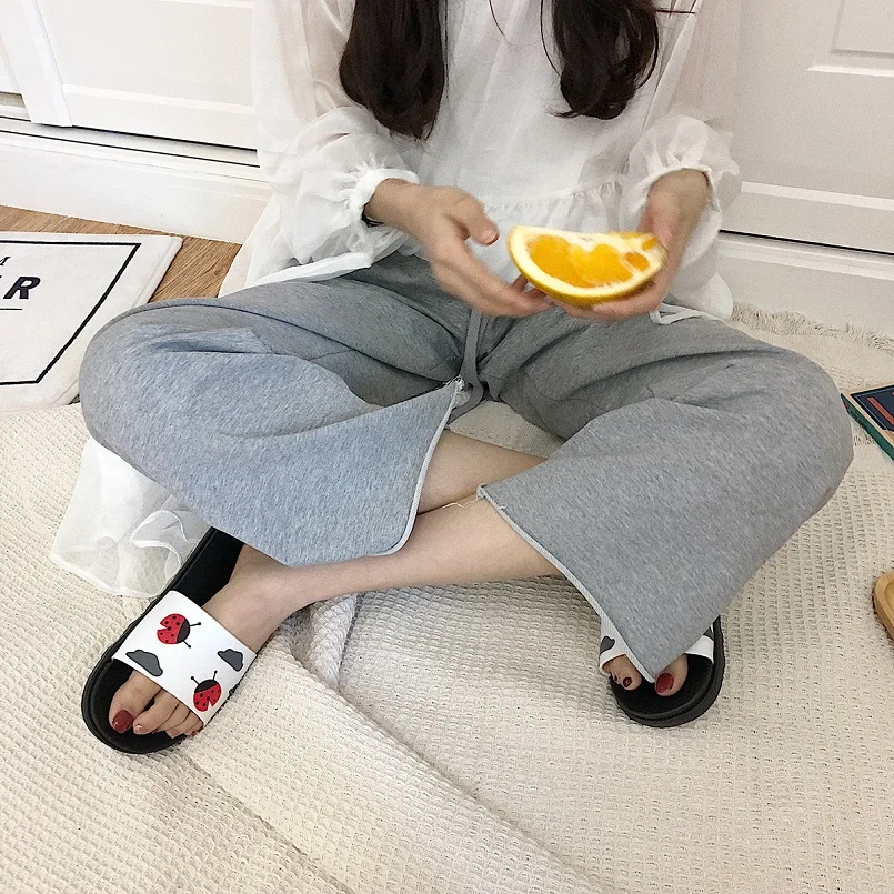 

Women Fashion Classic High Quality Slippers Lady Casual Comfortable Slippers Female Home & Outside Black Slippers Slides G5312