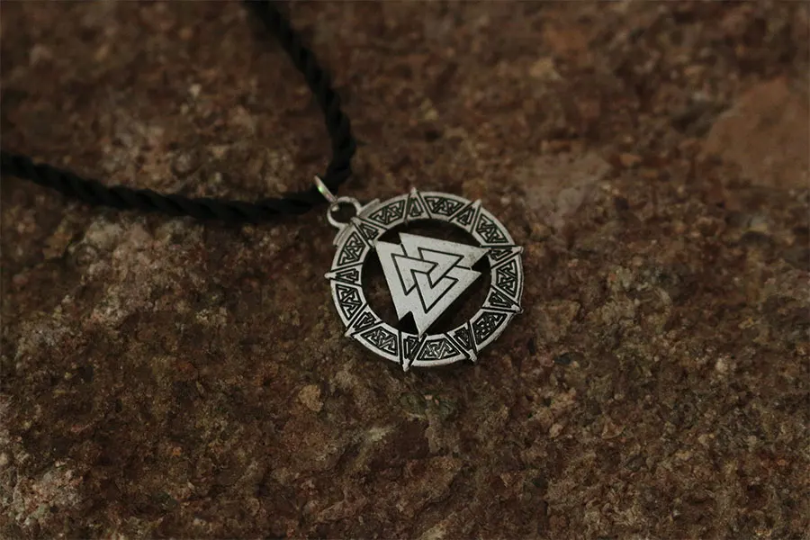 10 шт. оптовая продажа Valknut языческий амулет кулон мужское ожерелье символ of Norse
