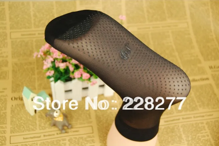 Бесплатная доставка 60 шт. = 30 пар женские носки Нескользящие шелковые недорогие и