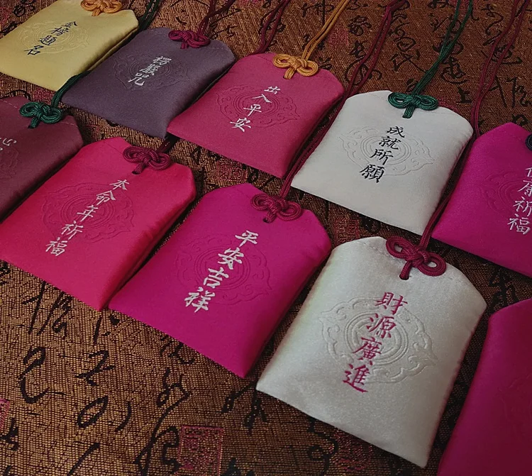 Традиционный милый подарок Omamori из Китая благословение удачи здоровье