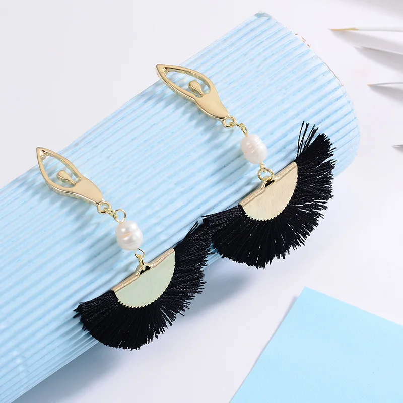 Серьги с кисточками золотой красный черный сплав жемчугом Винтажные