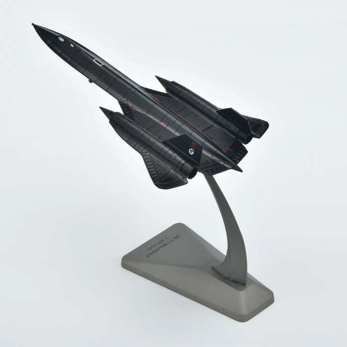 Разведывательный самолет SR71 из сплава 1:200 имитация американских моделей