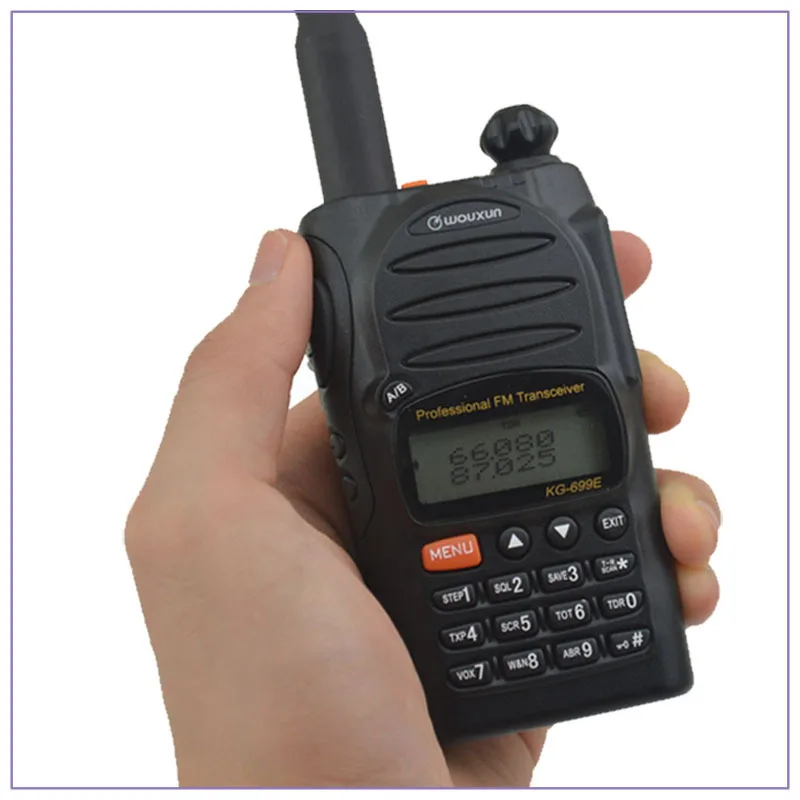 Портативная рация WOUXUN с двойным дисплеем 66-88 МГц FM в режиме ожидания двусторонний