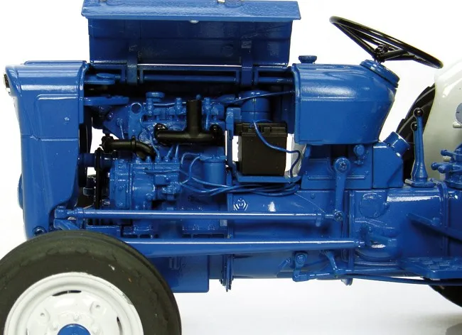 UH-2902 1:16 Fordson Super Dexta-дизельный 2000-US Version трактор игрушка