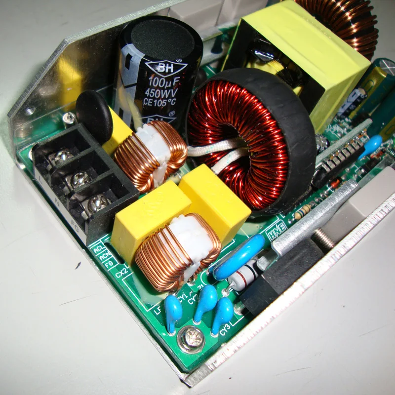 Цифровой усилитель мощности питание электропривода с PFC 36 V/9A 12 V/2A 350 W Размер 127*82*40mm