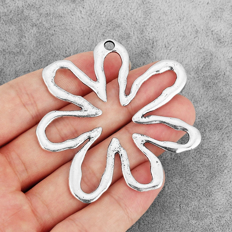 

2Pcs Tibetan Silver Abstract Large Hollow Geometry Flowers Charms Pendant For DIY Necklace Jewelry Making Supplies 62x64mm