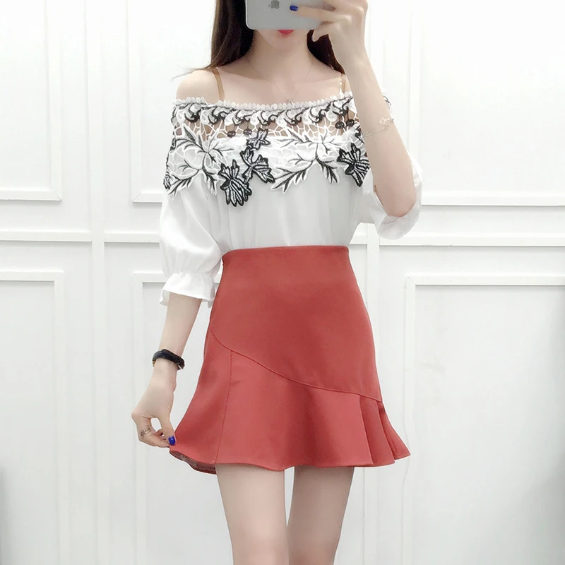 Женский комплект из двух предметов белая блузка с цветочным кружевом и