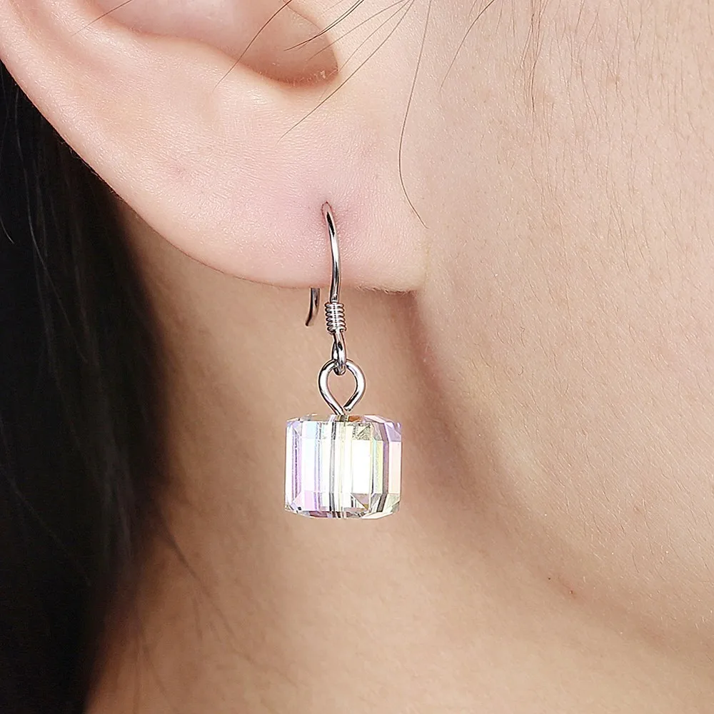 Серьги-подвески с кристаллами SWAROVSKI женские серебристого цвета | Украшения и