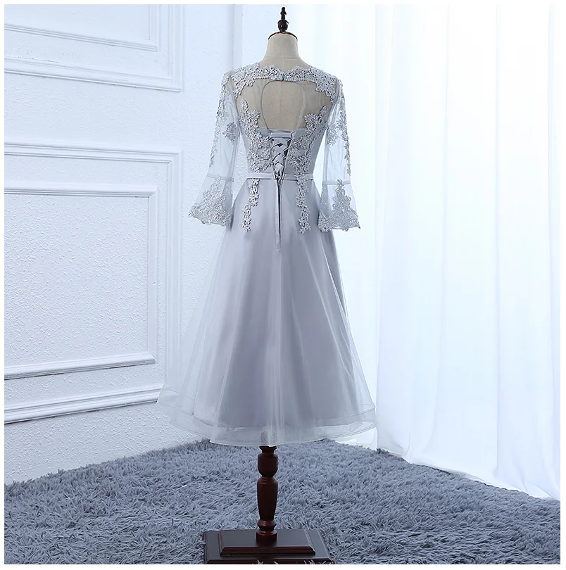 Сдержанные элегантные серые платья с вырезом и аппликацией для вечеринки