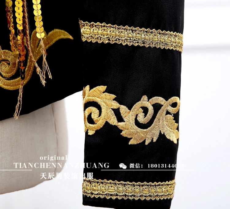 Мужская певица бар dj host ds сценическая атмосфера представление ночной рынок