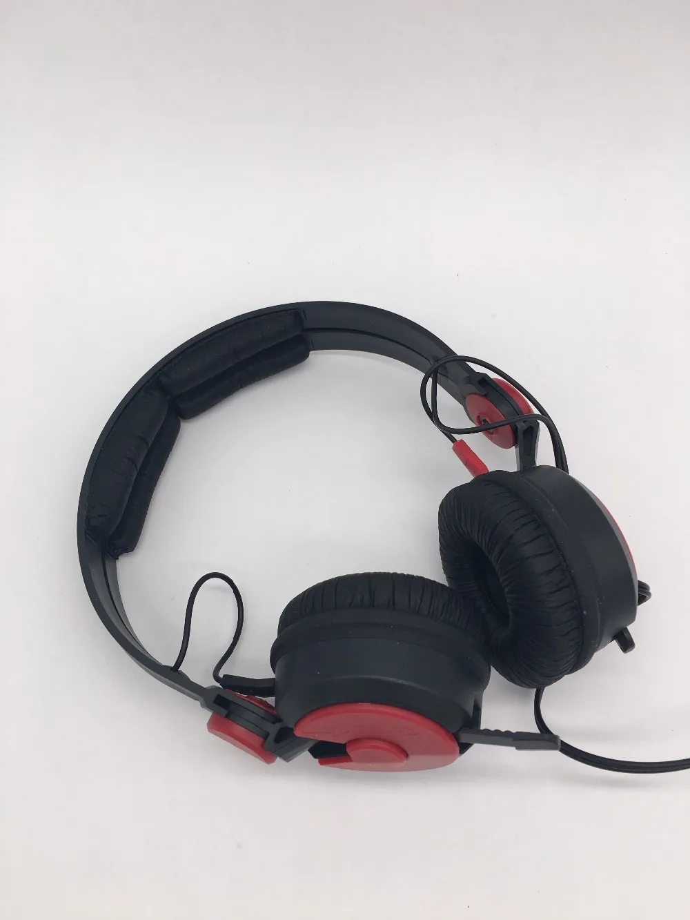 Superlux HD562 полный спектр мониторинга наушников Портативный DJ музыка шумоизоляция закрытого типа гарнитуры развлечения, live, studio