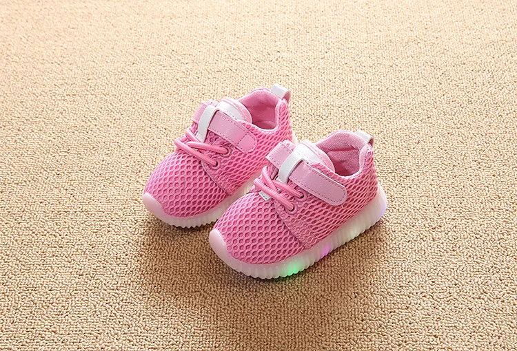 Baby Lights Shoes First Walker Toddler Boy Girl Casual Sneakers LED Kid Children Sport Shoes Baby Tennis Sneakers 1-5 Years