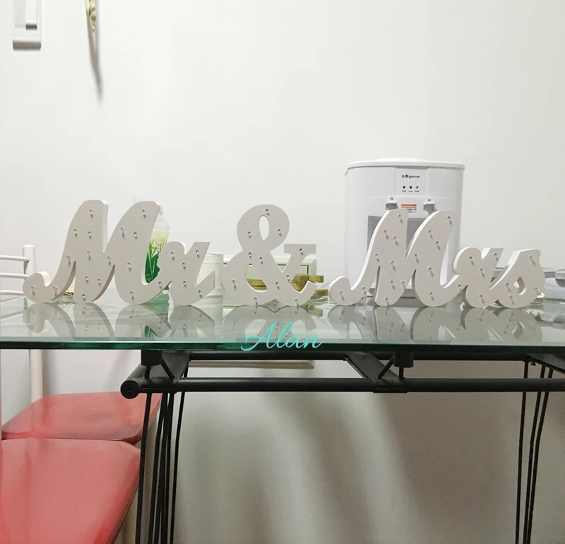 8 &quotвысокие Декоративные СВЕТОДИОДНЫЕ Буквы Свет MR &amp MRS Батареи Управлением (не