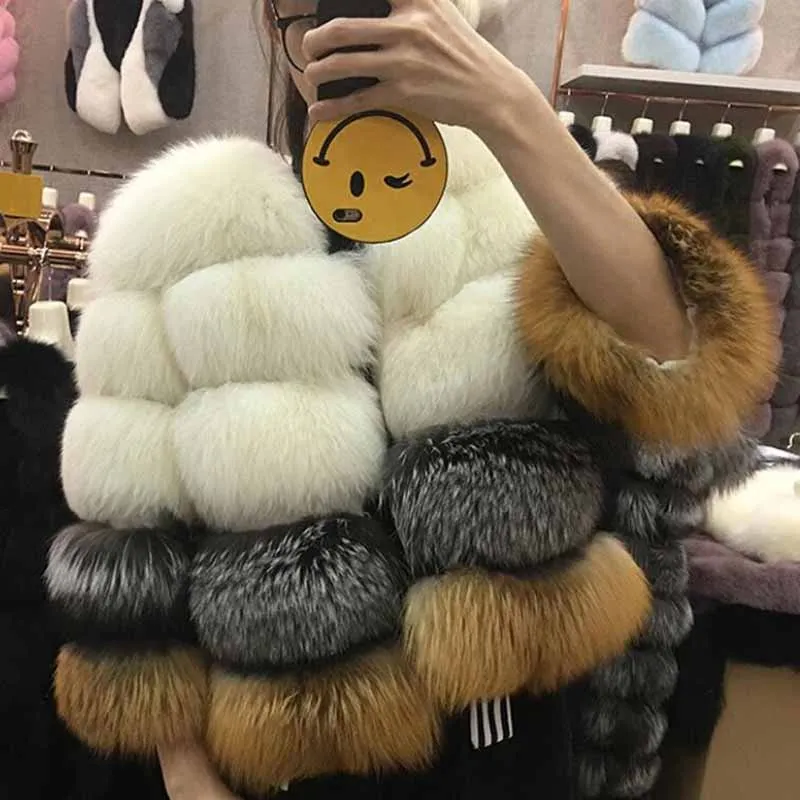 Женская теплая шуба из натурального Лисьего меха короткая зимняя меховая куртка