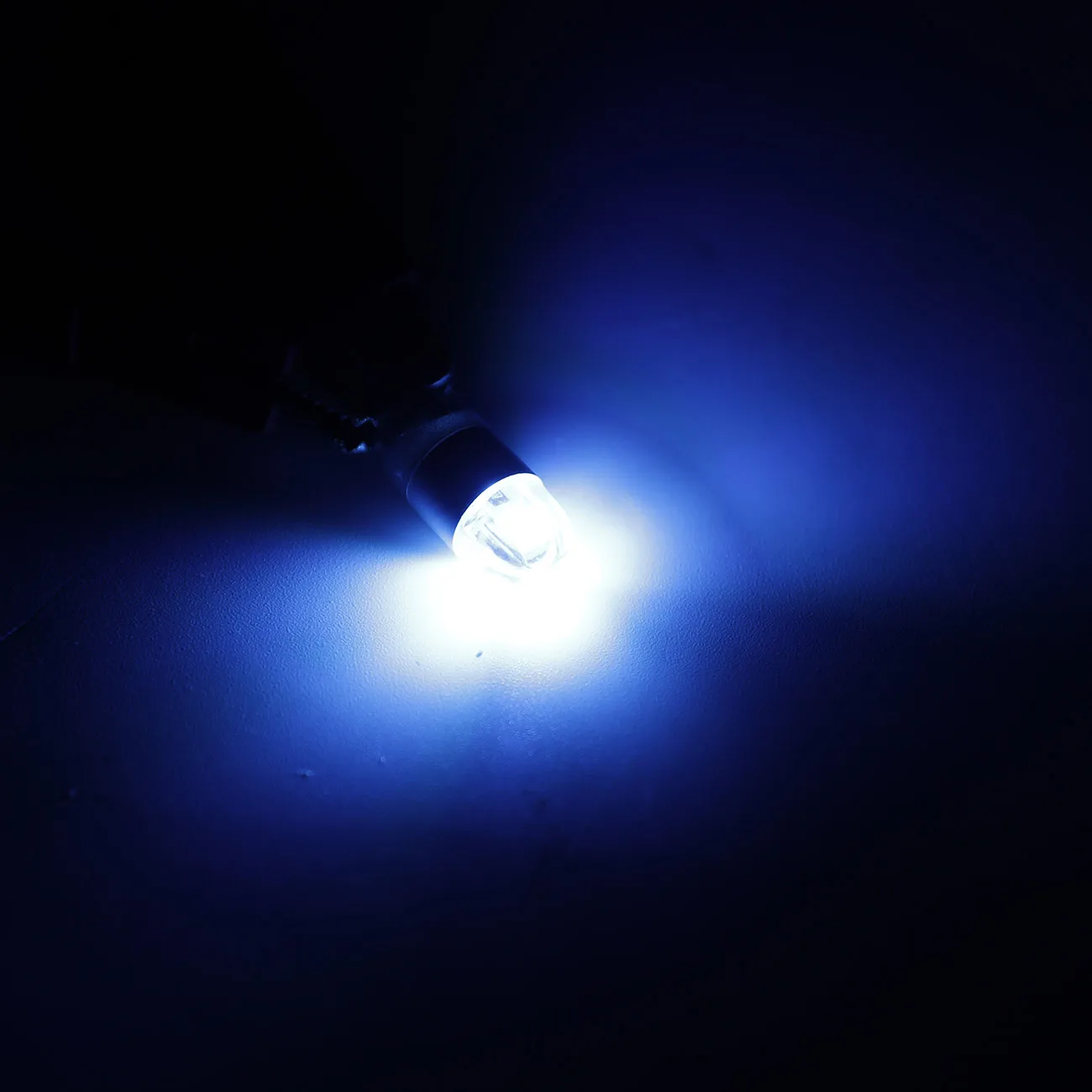 Oslamp 2 шт. T10 W5W 194 светодиодный Стоянкы Автомобилей Автомобиля сбоку номерных знаков лампы интерьера настольная лампа клиновидный купол сигнала поворота светильник 12V - Испускаемый цвет: Кристально-синий