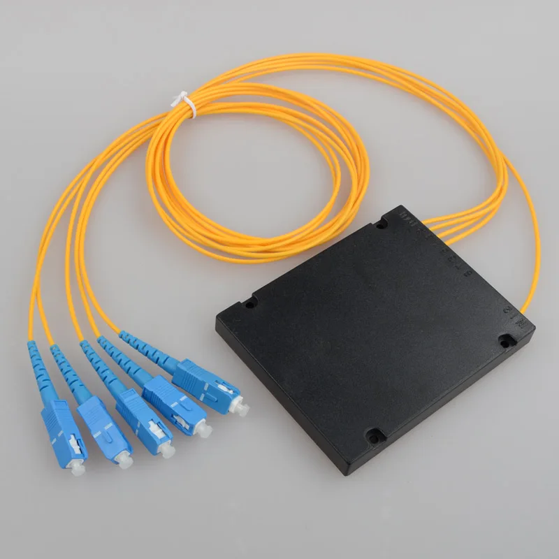 Волоконно оптический сплиттер SC 1x4 FTTH ABS box 1 4 кассета разветвитель с : Плоский