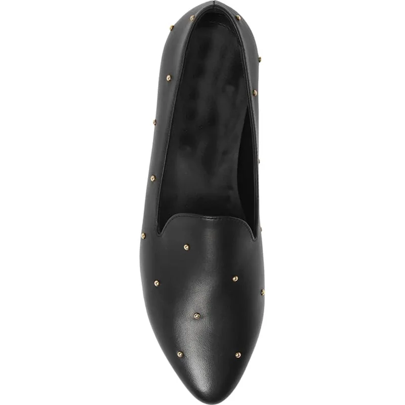 Туфли женские с заостренным носком на плоской подошве заклепками | Обувь