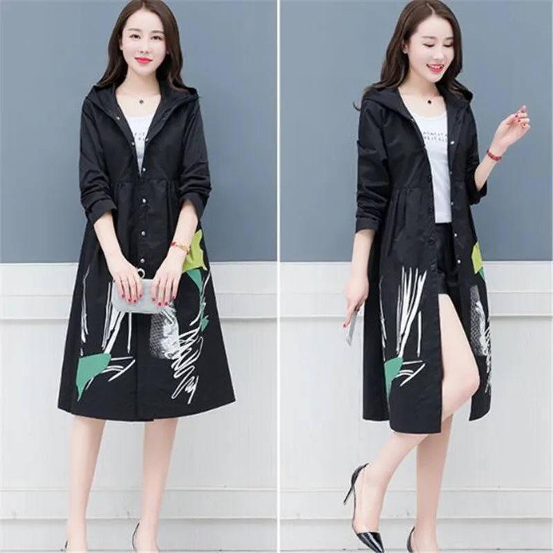 Женская Длинная ветровка с капюшоном черно-Красная приталенная куртка большого