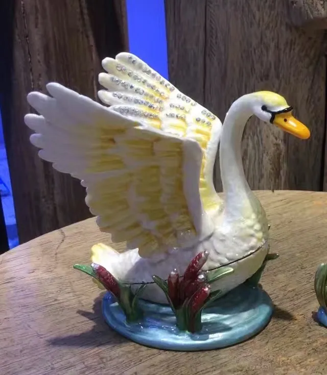Swans Enameled Jewelry Trinket Box Crystal Swan Trinket Vintage Swans Gift Crafts Jewelry Box 9.5*9.8 CM