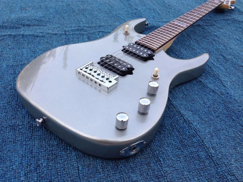 Musicman JPX1 электрогитара серебристого цвета