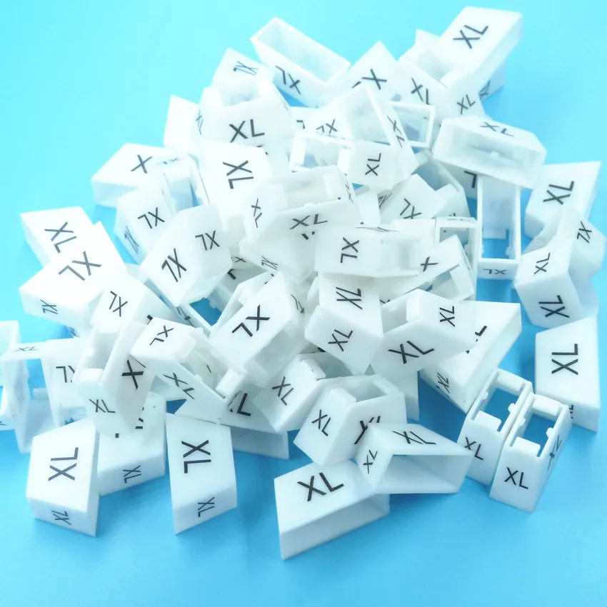 Яркий пластиковый трапециевидный маркер размера для вешалки одежды|Этикетки