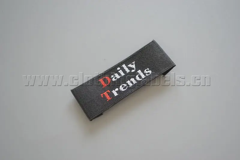 

Этикетки для одежды, тканые этикетки для одежды, брендовая этикетка как индивидуальный дизайн, черная Складная этикетка с красным логотипо...