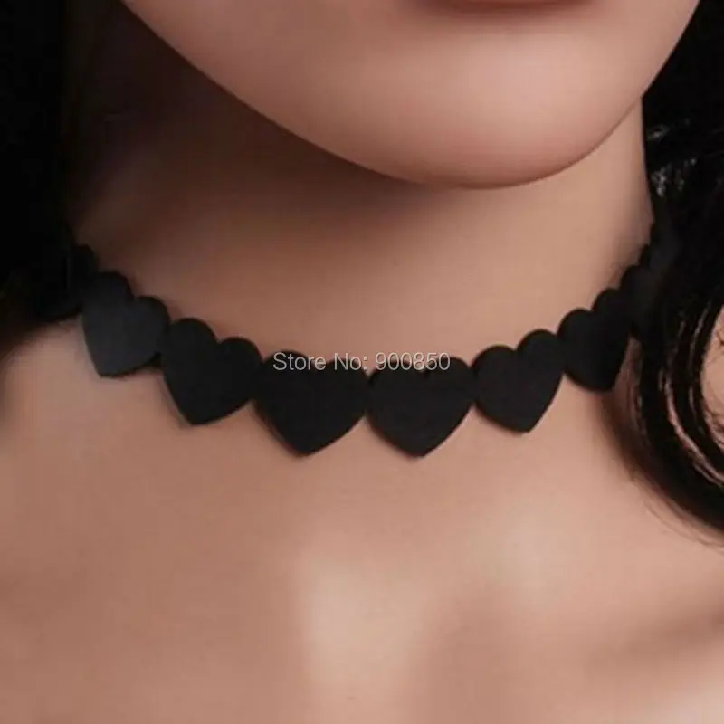 Чокер женский замшевый в готическом стиле модное ожерелье с коротким сердцем