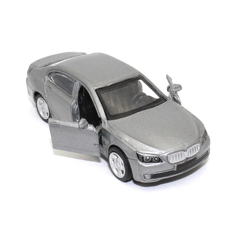 TC 1: 64 литой под давлением сплав модель автомобиля BM 760 детские игрушки открыть дверь оттяните назад Функция дать вашему ребенку лучший подарок - Цвет: B