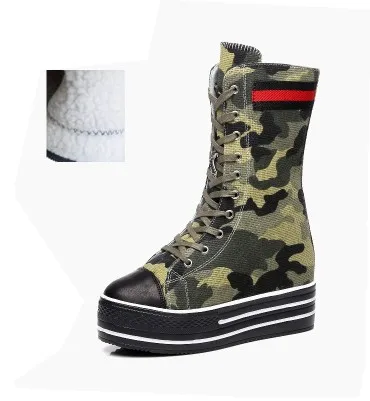 plush lining green A Модные ковбойские камуфляжные женские ботинки до середины икры на платформе, увеличивающие рост; джинсовые ботинки в стиле панк с цепочкой на каблуке 10 см - Цвет: plush lining green A