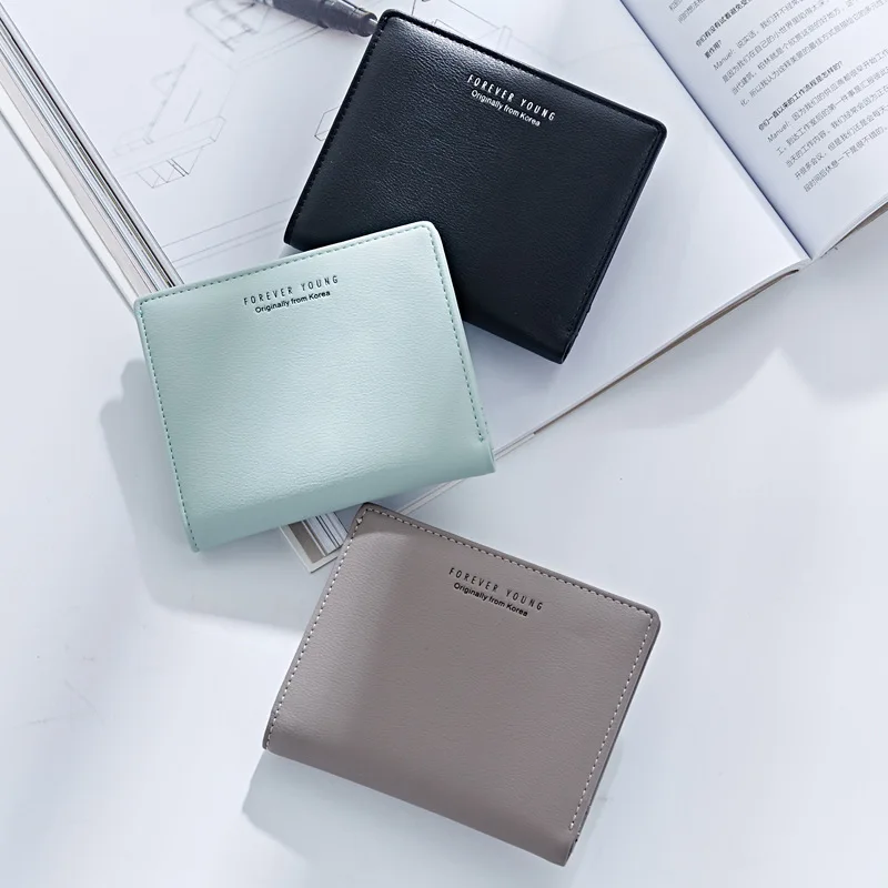 Женский кожаный кошелек Forever Young короткий с отделением для монет и карт на молнии