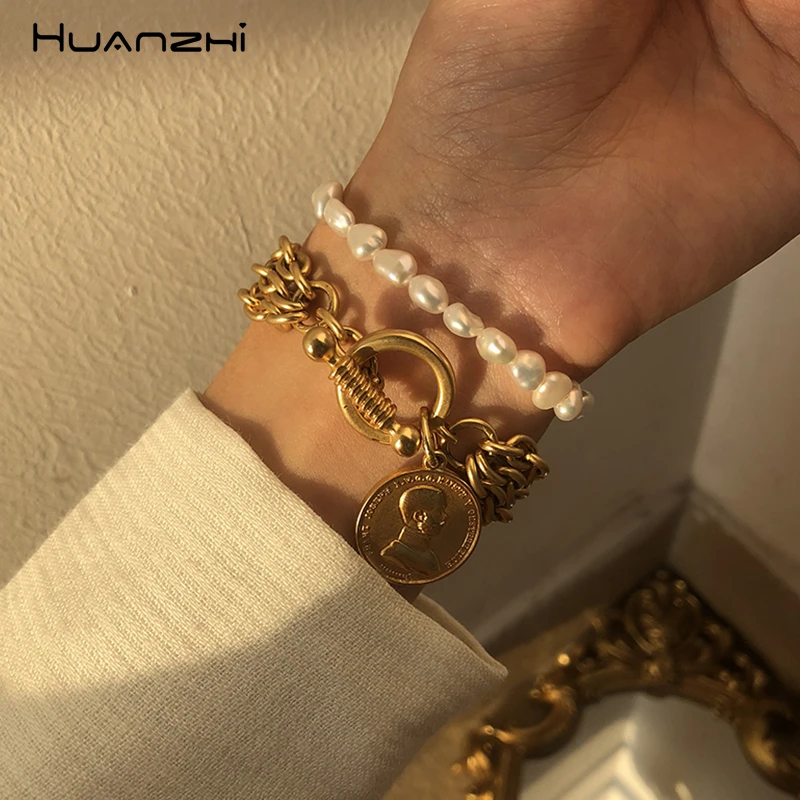 HUANZHI, новинка, золотая металлическая цепочка, монета, голова человека, неровный натуральный пресноводный жемчуг, женские браслеты, браслеты для женщин