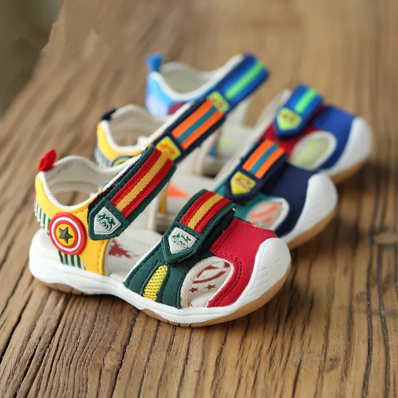 Сандалии со светодиодной подсветкой для мальчиков и девочек мягкая Брендовая