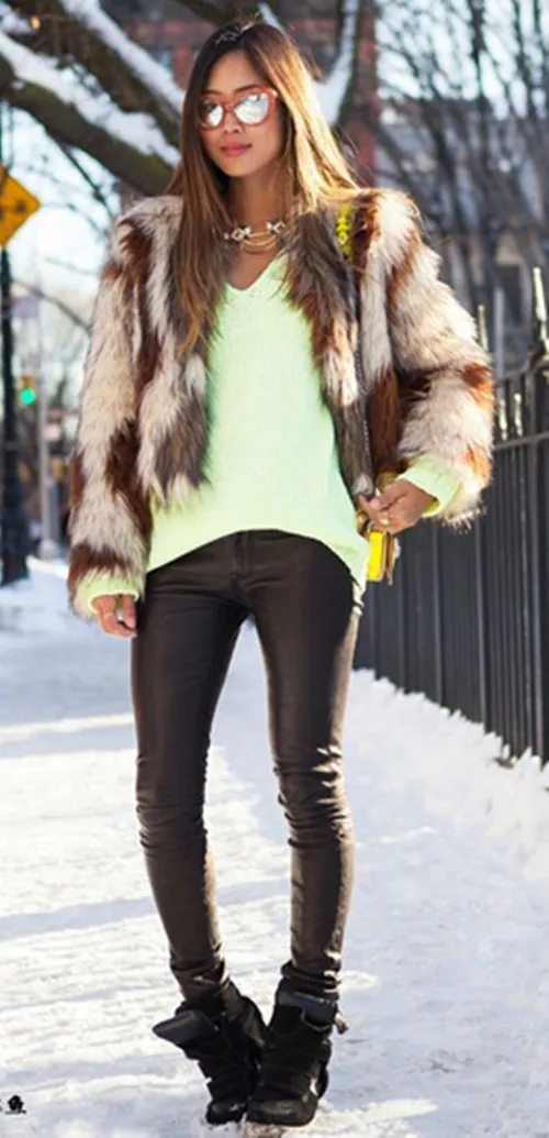 Контрастная цветная длинная мохнатая шуба из искусственного лисьего меха зимняя