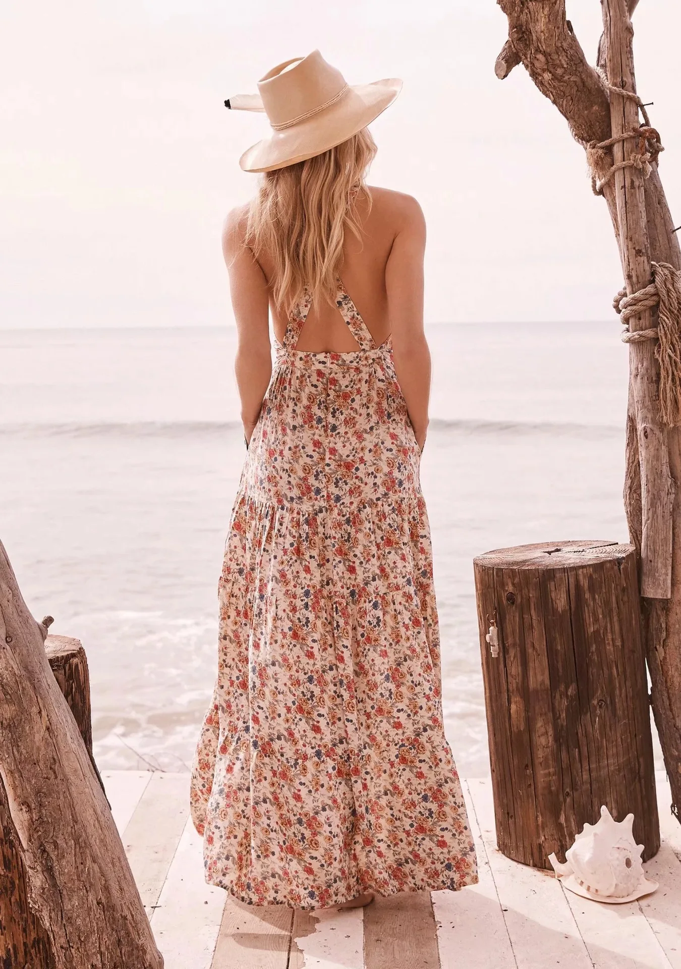 

2021 Summer Vacation Sexy Backless Long Dress Floral Pritning Cross Hollow Out Halter Dress Women's Summer Holiday Maxi Dress