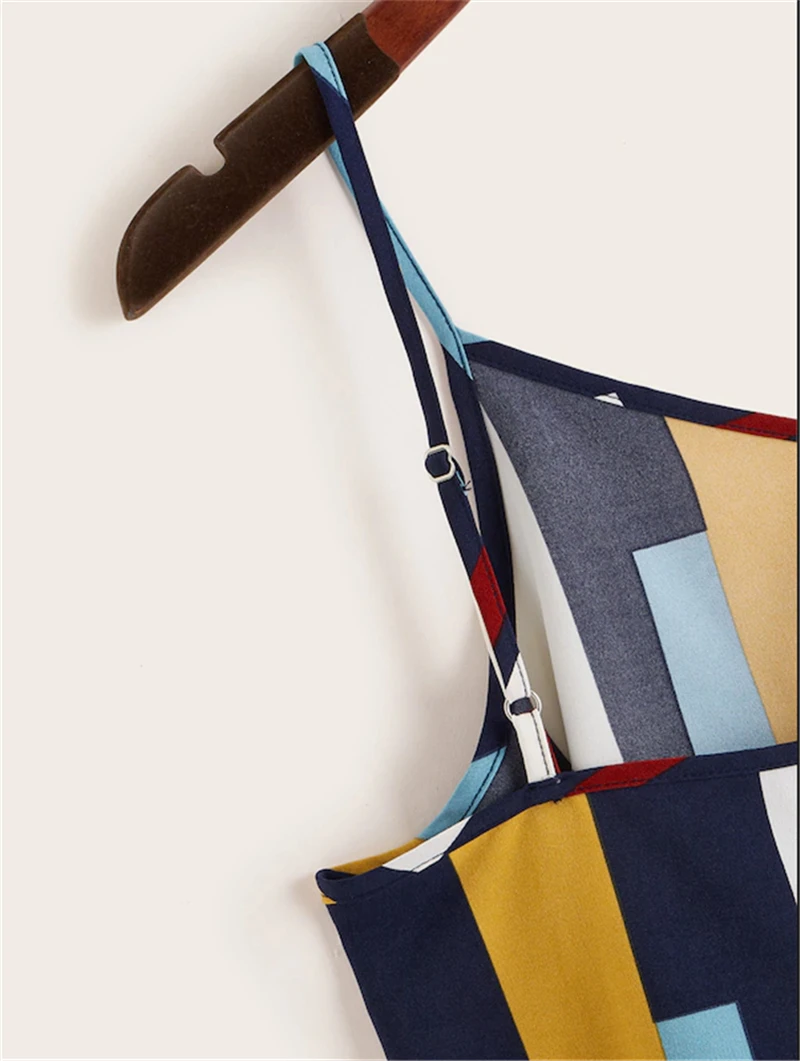 Женский укороченный топ с V-образным вырезом без рукавов | Женская одежда