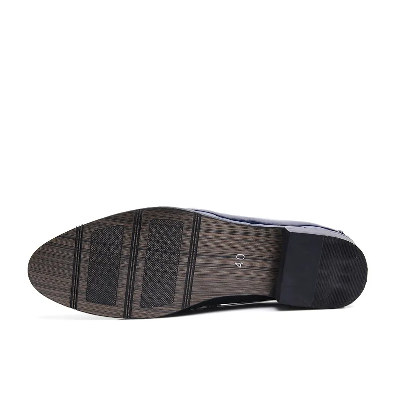 Мужские модельные туфли с острым носком сезон весна-лето фирменный дизайн