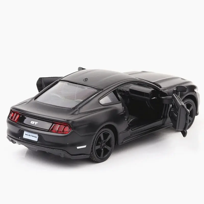 1:24 литые автомобили и игрушечные модель автомобиля игрушки хобби рождественский