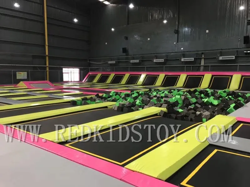 Сертификат ASTM гимнастический батут под заказ парк с пенопластом и зоной