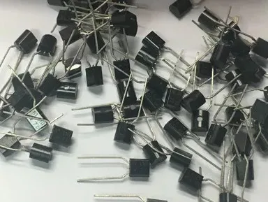 5PCS/LOT KTY81-110 81-110 81 110 Temperature SENSOR | Электроника