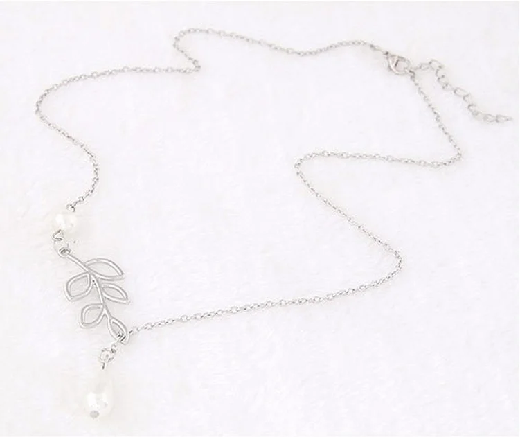 2021 Forme De Cha Ne En серебро колье с пусковой установкой Feuille Pendentif Perle Pour Les Femmes (Цвет:
