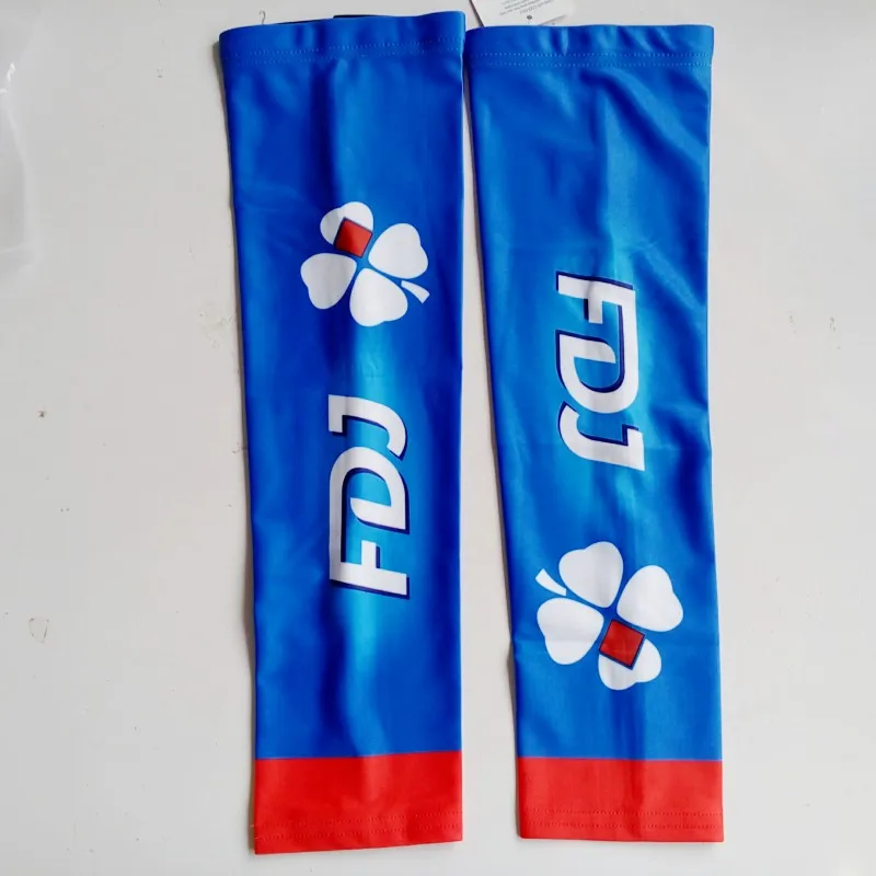 Профессиональная команда FDJ cycle armsleeves нарукавники для велосипедистов! Велосипеды нарукавники быстросохнущие веломайка Arm солнцезащитный крем протектор манжеты