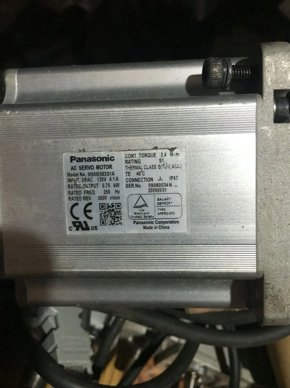 

Серводвигатель MSME082G1A, б/у один, 90% ВНЕШНИЙ ВИД НОВЫЙ, 3 месяца гарантии, быстрая доставка