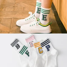 Classic Striped Letter Print Fashion Sporty Short Socks Girls Cute Harajuku Socks Casual Female Cool Skateboard Cotton Socks SOX