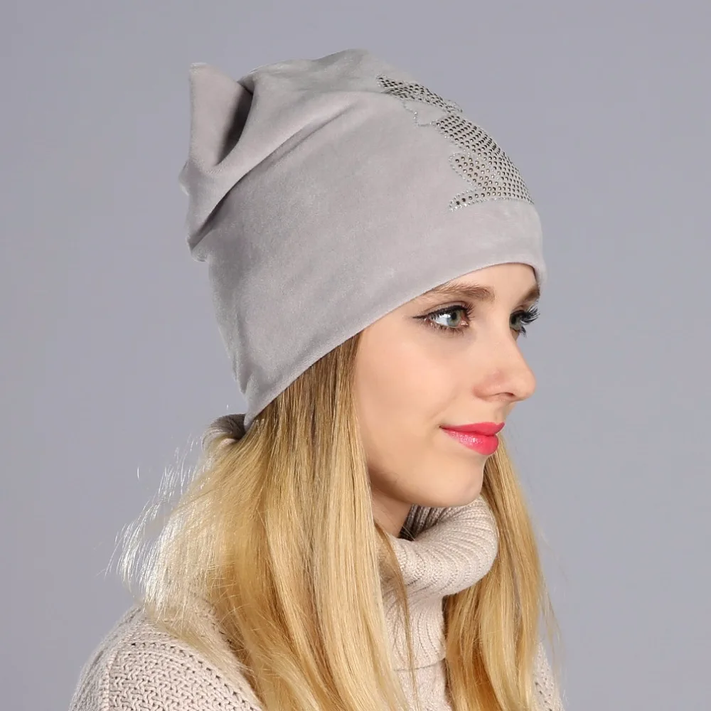 Женская зимняя шапка Geebro теплая бархатная со стразами и лисой GS053|winter beanie hat|beanie