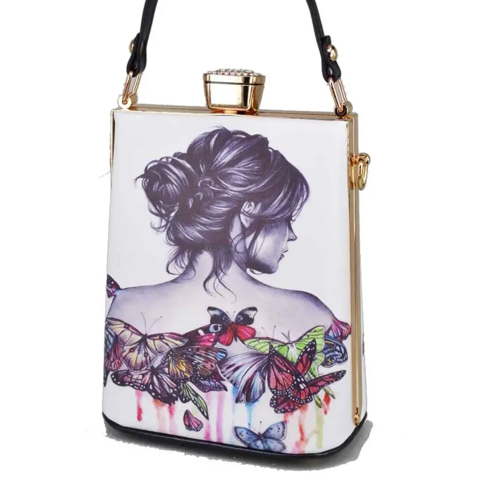 Модная красивая маленькая сумка тоут для девушек на плечо с цепочкой женская