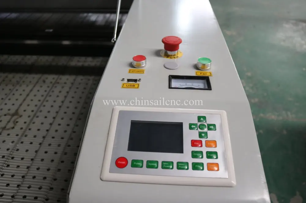 Автоматическая машина для лазерной резки ткани кожи и текстиля с контроллером