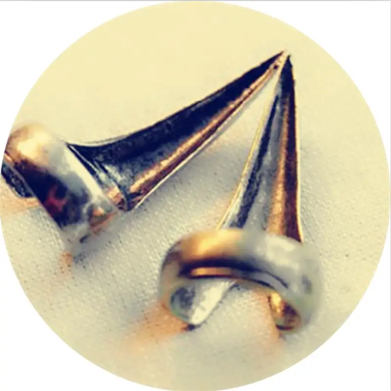 В европейском и американском стиле Гипербола в панк же Росомаха кольца для